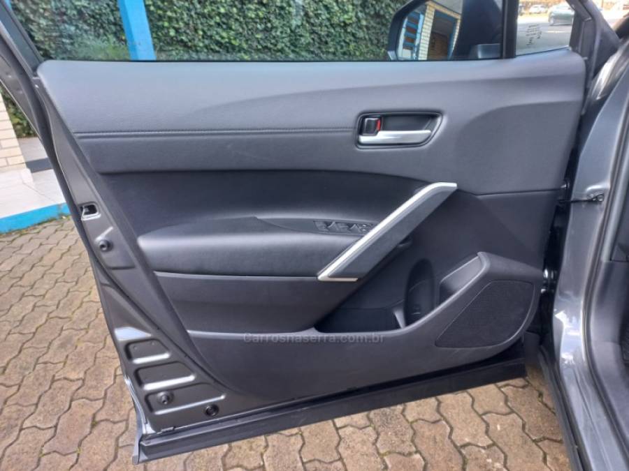 TOYOTA - COROLLA - 2023/2023 - Cinza - R$ 139.990,00