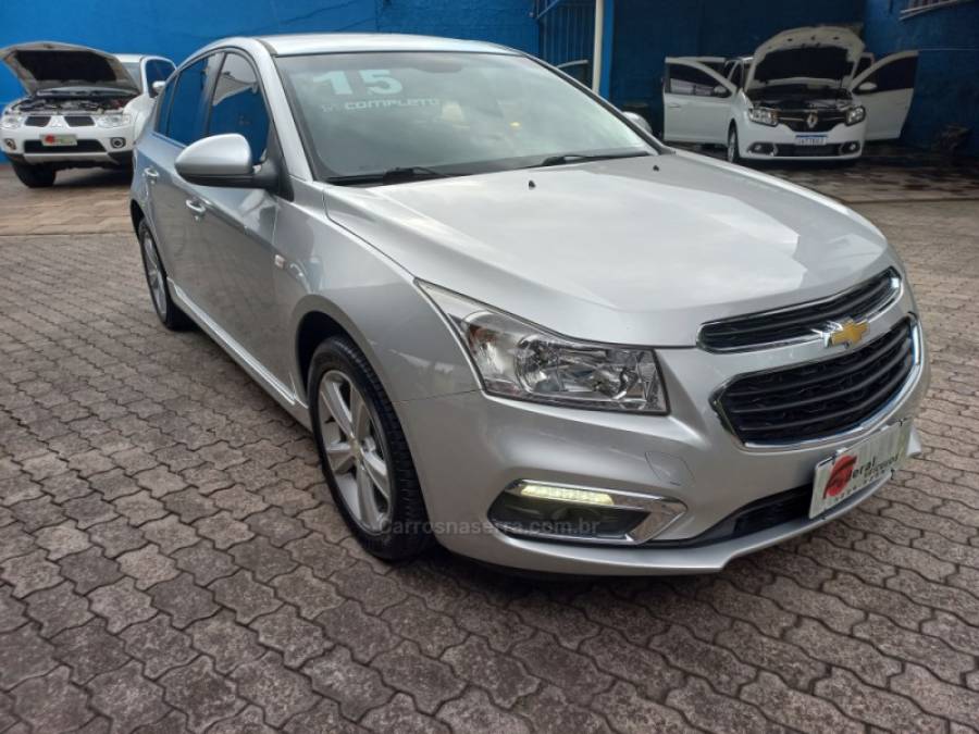 CHEVROLET - CRUZE - 2015/2015 - Prata - R$ 63.990,00
