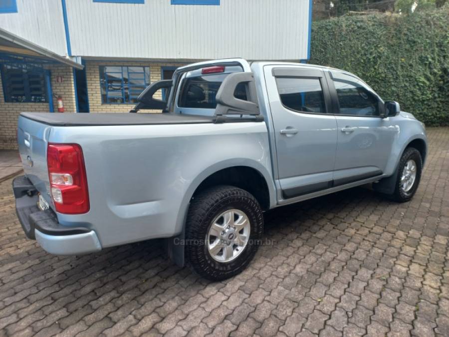CHEVROLET - S10 - 2013/2013 - Prata - R$ 88.000,00