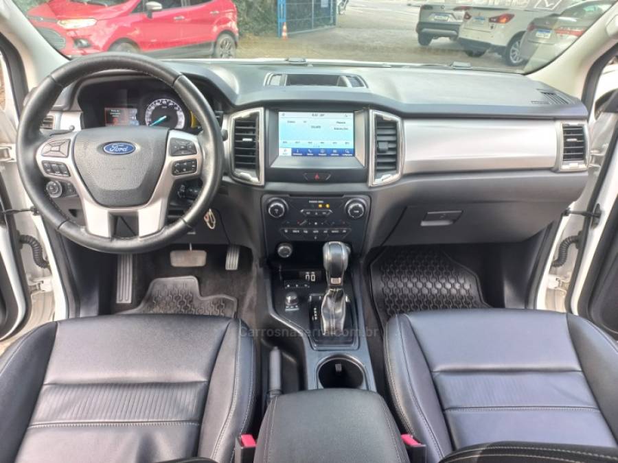 FORD - RANGER - 2022/2022 - Branca - R$ 176.990,00