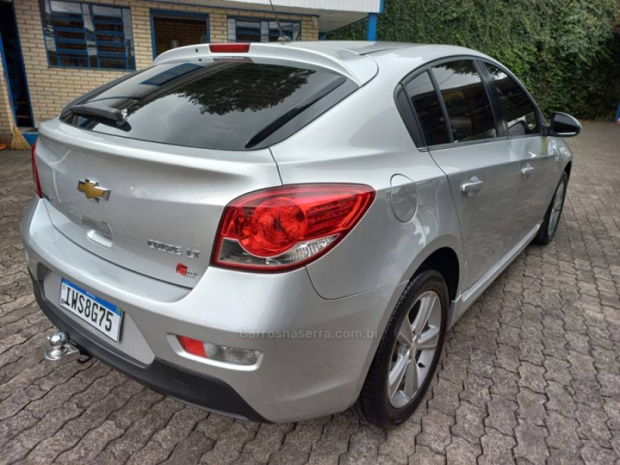 CHEVROLET - CRUZE - 2015/2015 - Prata - R$ 63.990,00