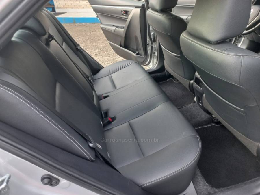 TOYOTA - COROLLA - 2019/2019 - Prata - R$ 107.990,00