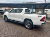 TOYOTA - HILUX - 2017/2017 - Branca - R$ 166.990,00