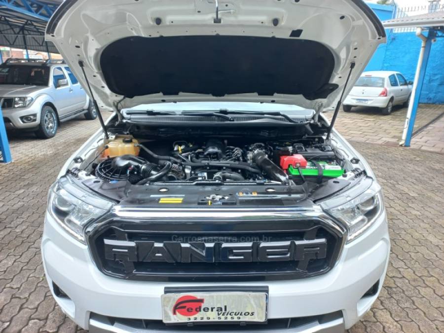 FORD - RANGER - 2021/2021 - Branca - R$ 175.990,00
