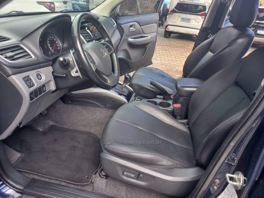 MITSUBISHI - L200 TRITON - 2018/2018 - Azul - R$ 155.000,00