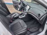 CHEVROLET - CRUZE - 2012/2013 - Branca - R$ 64.000,00