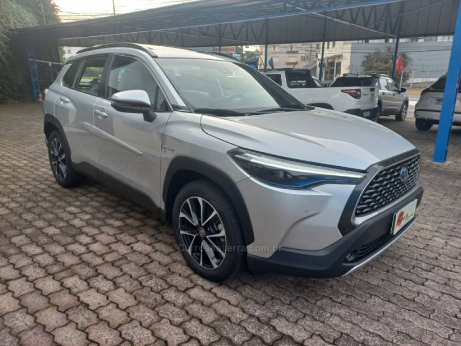 TOYOTA - COROLLA - 2022/2022 - Prata - R$ 150.990,00
