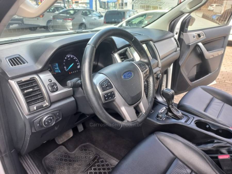 FORD - RANGER - 2022/2022 - Branca - R$ 176.990,00