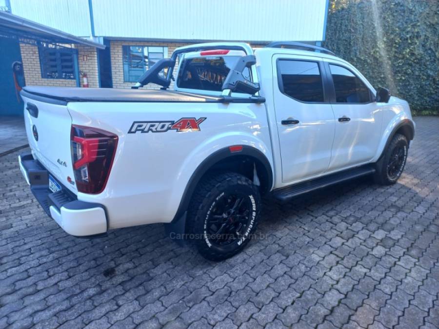 NISSAN - FRONTIER - 2023/2023 - Branca - R$ 219.990,00