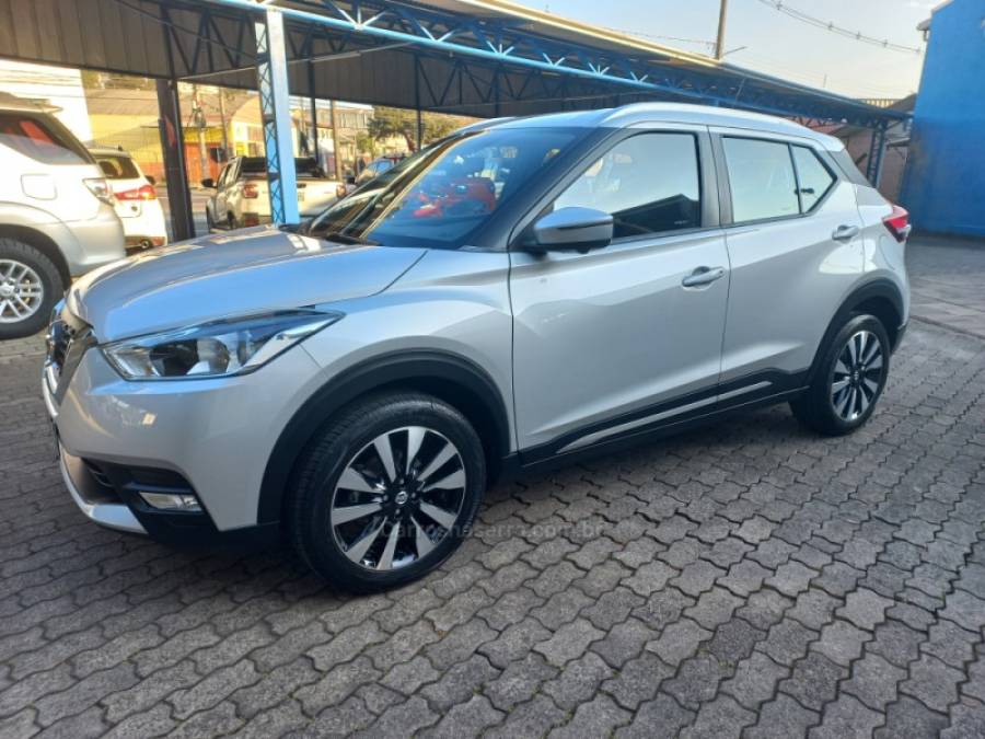NISSAN - KICKS - 2017/2017 - Prata - R$ 79.990,00