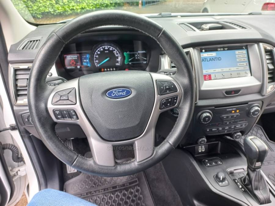 FORD - RANGER - 2021/2021 - Branca - R$ 175.990,00