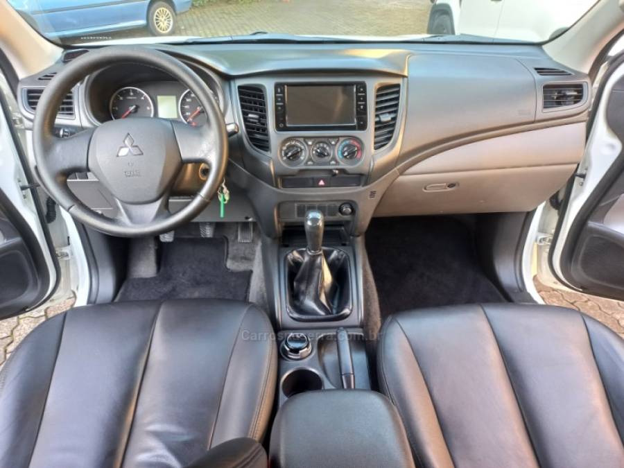 MITSUBISHI - L200 TRITON - 2018/2018 - Branca - R$ 125.000,00